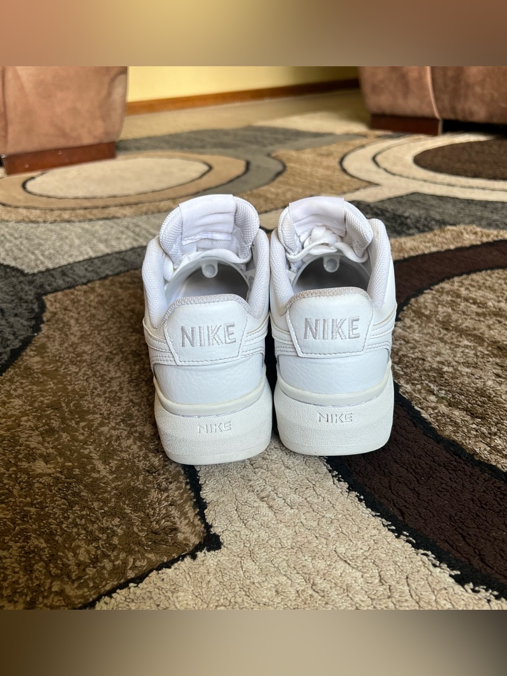 Women’s Nike Court Vision Alta Size 8 - Picture 6 of 8